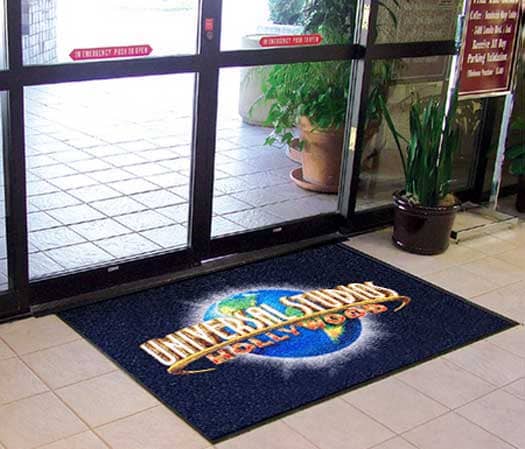 mat-with-logo-hollywood